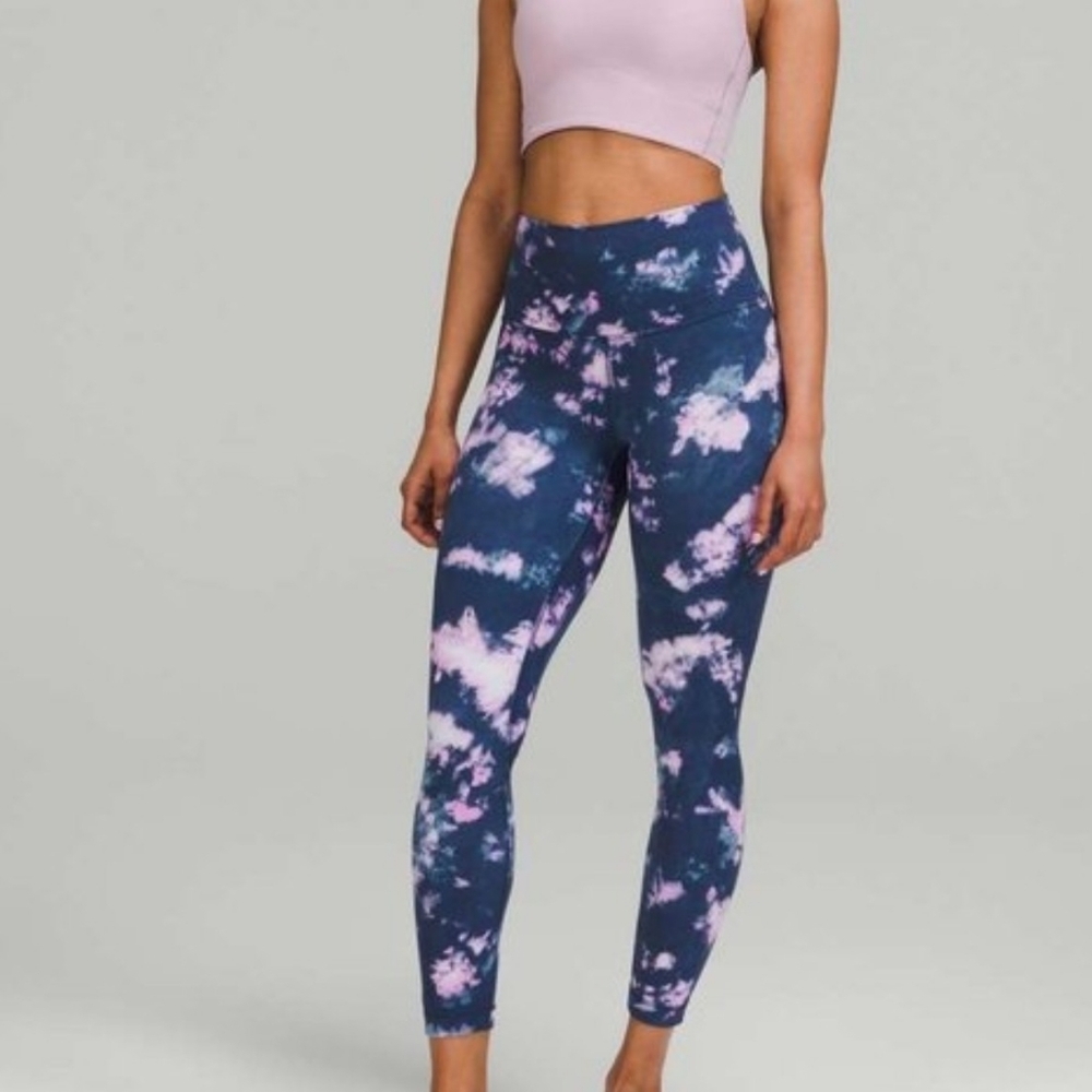 Lululemon Align HR 25” Leggings Size 2 💙 Blue Tie Dye Activewear